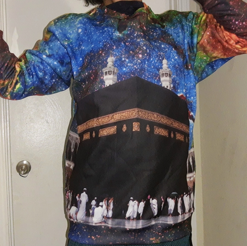 SIZE LARGE GRAPHIC RELIGIOUS SWEATSHIRT MEN'S